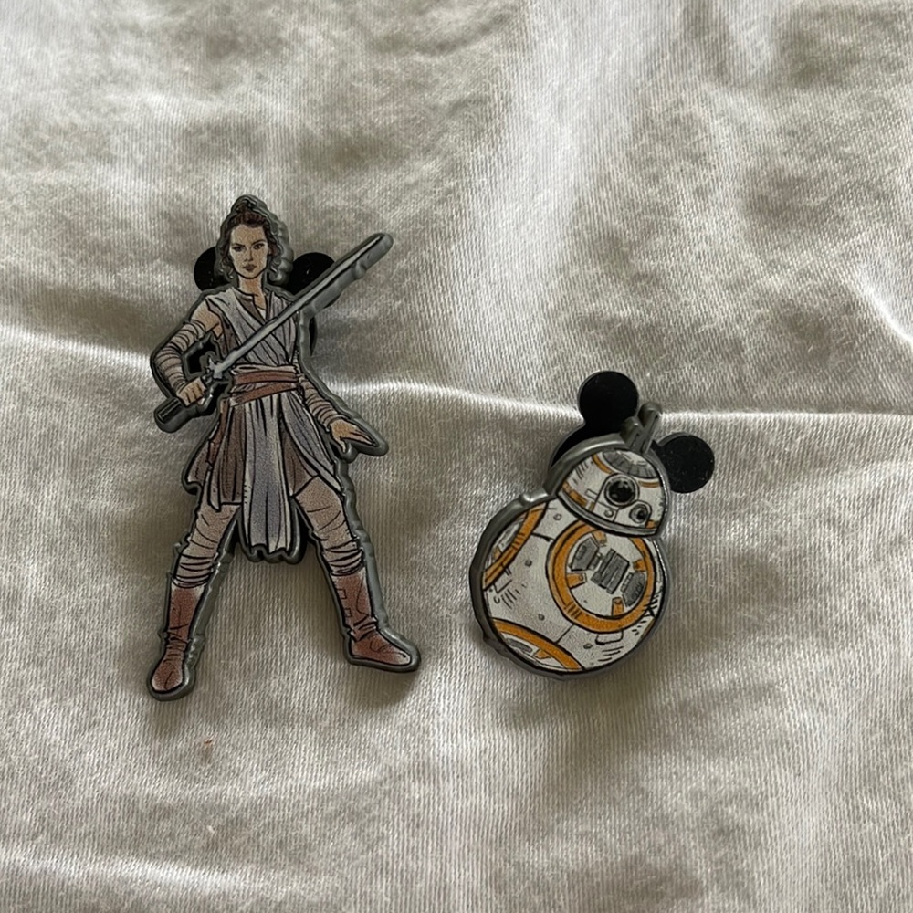 Star Wars Rey and Bb-8 pin
